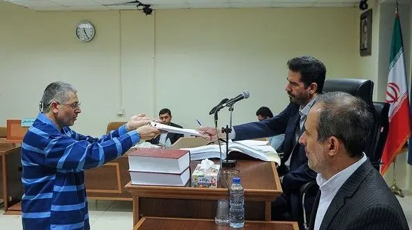 اعتراف عجیب هیولای بانکی در دادگاه انقلاب / یک زن در کمتر از ۱۰ دقیقه وثیقه میلیاردی جور کرد + عکس