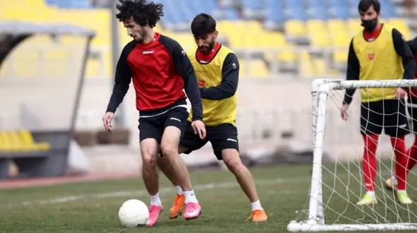 تمرین پرسپولیس تعطیل شد/ استعفای گل محمدی؟