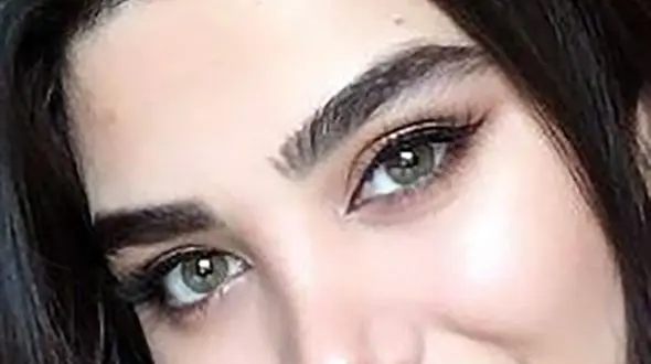 این دختر زیبا معروف ترین دختر جهان شد / دختر مرواریدی دل ایرانی ها را برد !