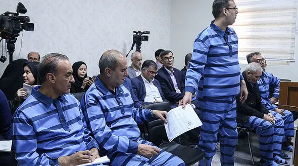 ماموران  زندان اوین متهمان اقتصادی را در خیابان ها چرخاندند / قاضی اولتیماتوم داد