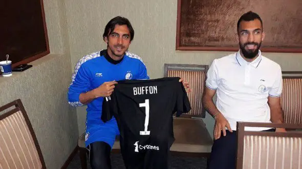 پیراهن بوفون در دستان دروازه بان استقلال +عکس 