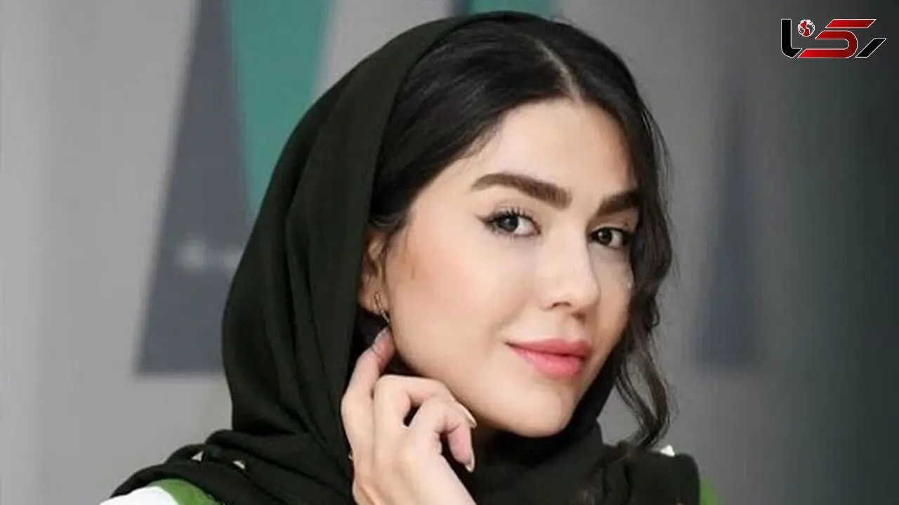کافه گردی آزاده زارعی، بازیگر آوای باران با استایل و ژست خاصش / دخترا وقتی کافه میرن تا آلبوم عکس درست نکنند ول نمیکنن 