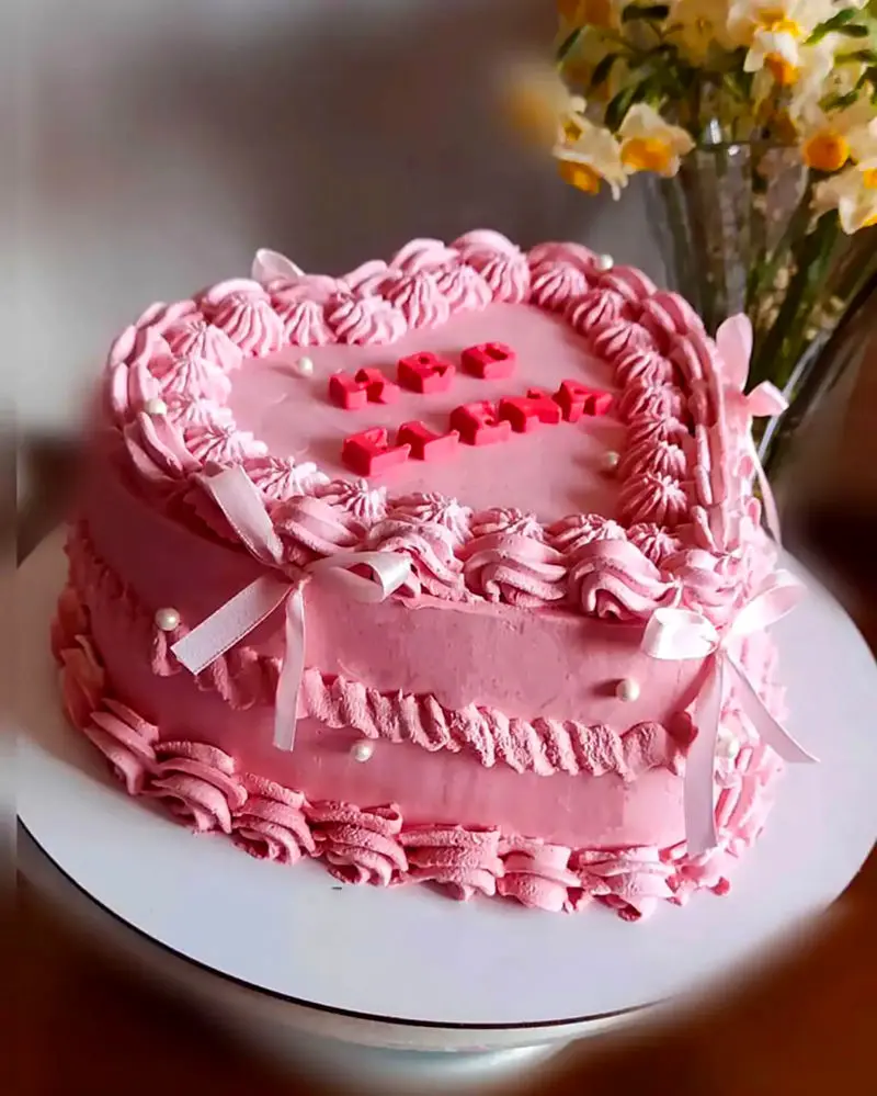 عکس کیک تولد صورتی دخترانه