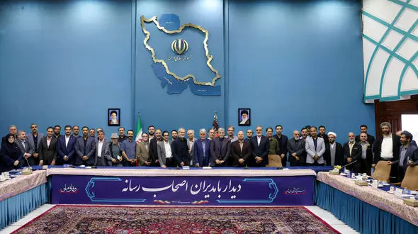 پزشکیان : نباید به افرادی که در دهک‌های 8 ، 9 ، 10 قرار دارند یارانه بنزین تعلق بگیرد/ موضوع حجاب با زور حل و فصل نمی‌شود