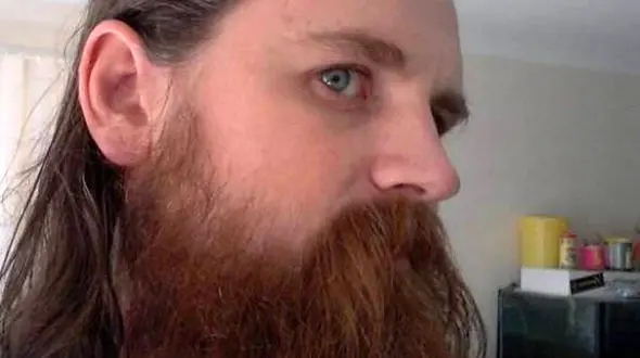 شرط بندی احمقانه و مرگبار / مرد جوان یک مارمولک را بلعید و مرد !+ عکس