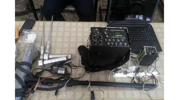 گنج وسوسه آمیز در نوشهر ! / 3 مرد با نقشه گنج پرسه می زدند !