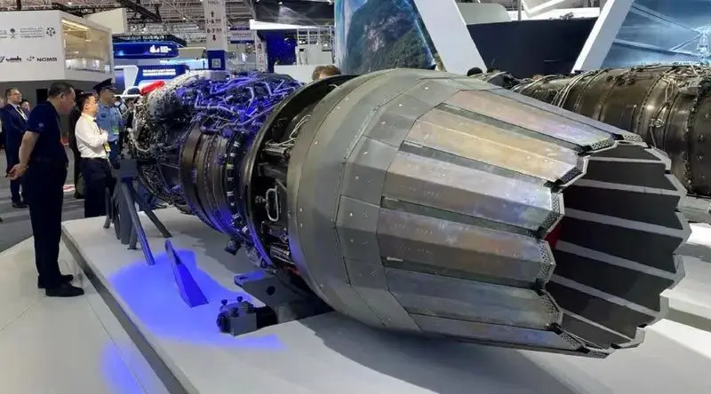۵. روسیه از موتور نسل پنجم ۳۴۰۰ پوندی برای جنگنده‌ها رونمایی کرد؛ وعده پرواز ابرکروز