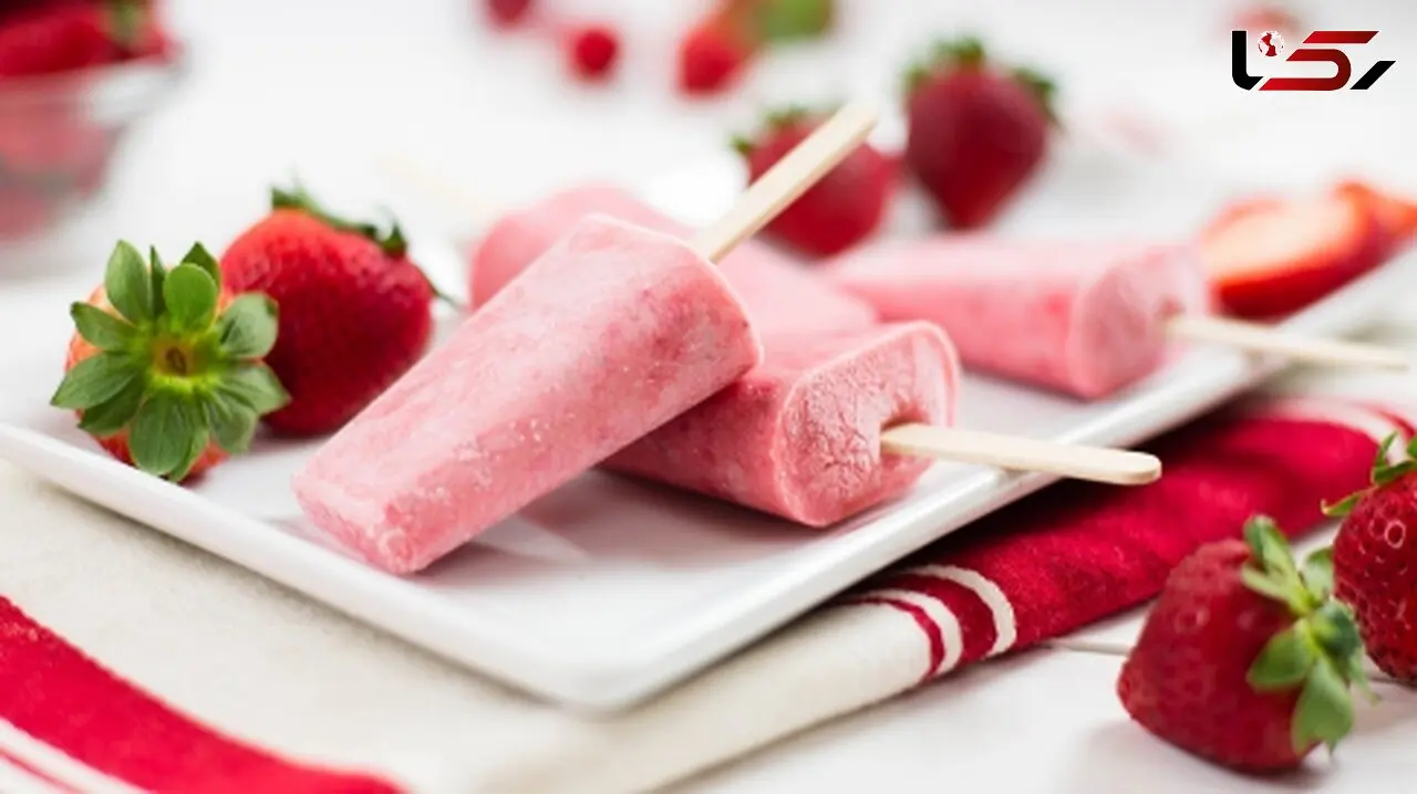 آموزش درست کردن بستنی ژله‌ای توت فرنگی با طعمی بی‌نظیر