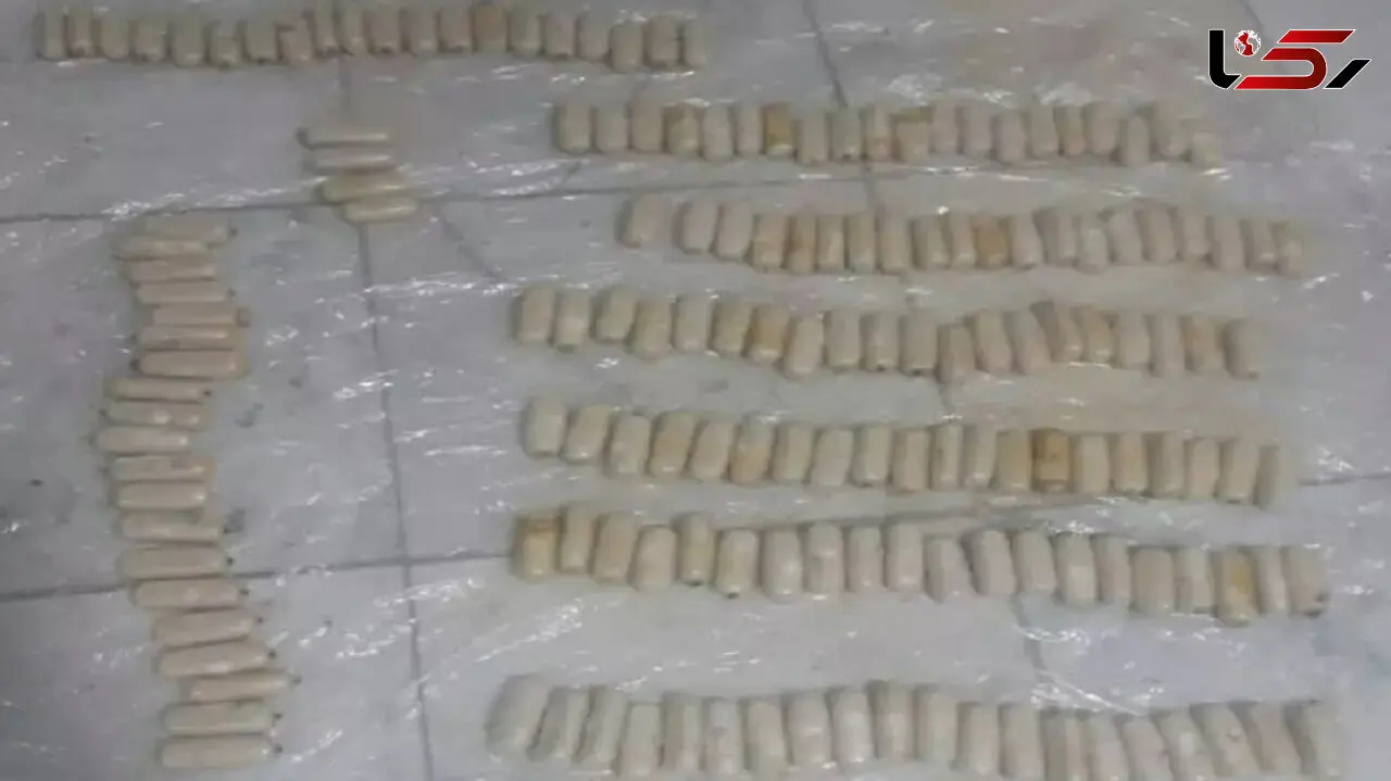 4 سوداگر مرگ 350 بسته هروئین را بلعیده بودند + جزئیات