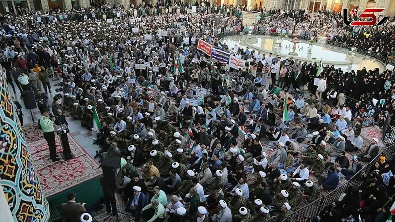 لباس نظامی روحانیون در جنگ با که؟! / لباس نظامی یعنی آمادۀ جنگ‌ایم