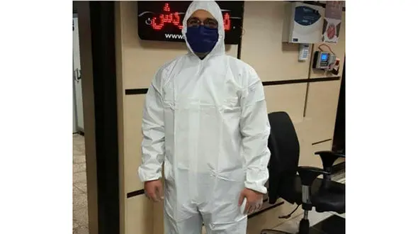 ظاهر متفاوت یک کارمند بانک پس از شیوع کرونا + عکس