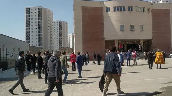 ببینید / علت مسمومیت دانش آموزان مدرسه خیام در پردیس مشخص شد + فیلم