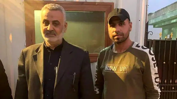 فیلم / شباهت باورنکردنی مرد عراقی به سردار سلیمانی / زائران اربعین شوکه شدند + عکس