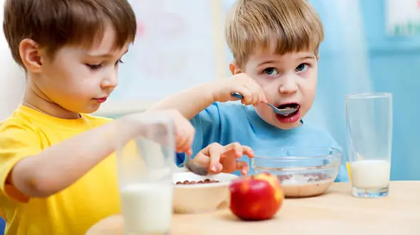 سالم ترین صبحانه برای بچه ها چیست؟  