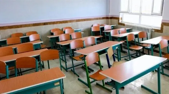 حرکت زیبای این معلم، کاربران را شگفت‌زده کرد 