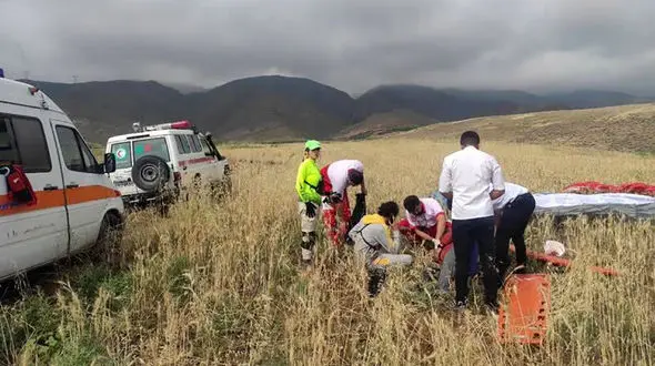 سقوط چترباز در طارم / جزئیات عملیات نجات