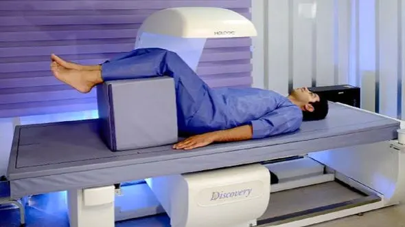 سنجش تراکم استخوان چگونه انجام می شود؟