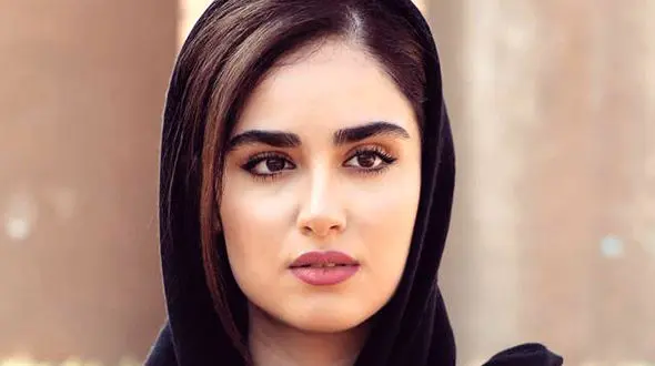 چهره تکیده خانم بازیگر جوان از ترس کرونا + عکس ها