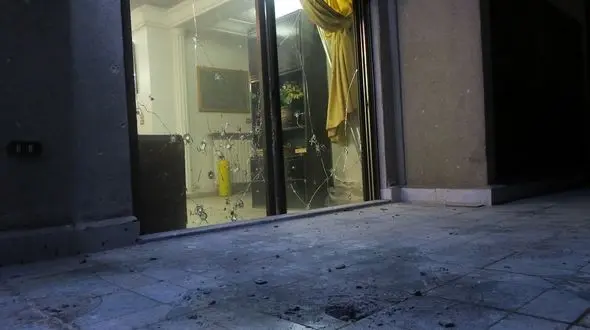  شلیک  یک بمب به دفتر خبرگزاری ایرنا در دمشق + عکس