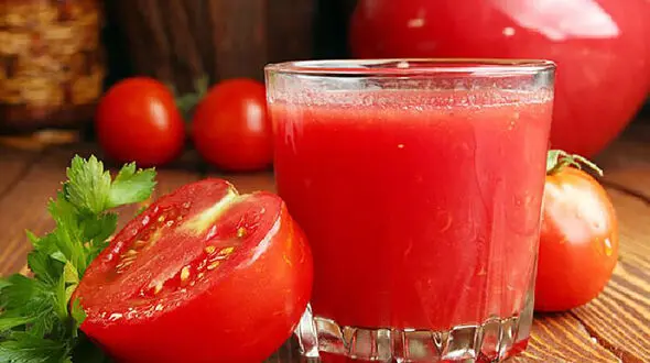 خواص آب گوجه فرنگی / از لاغری تا درمان کلسترول