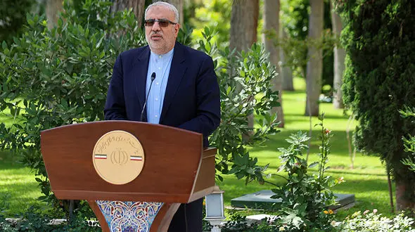 از حق ایران‌ در میدان آرش کوتاه نمی‌ آییم / افتتاح فاز 11 پارس جنوبی در هفته آینده