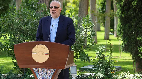 از حق ایران‌ در میدان آرش کوتاه نمی‌ آییم / افتتاح فاز 11 پارس جنوبی در هفته آینده