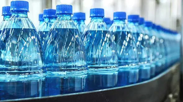 مراقب بطری های آب معدنی باشید تا سرطان ننوشید!