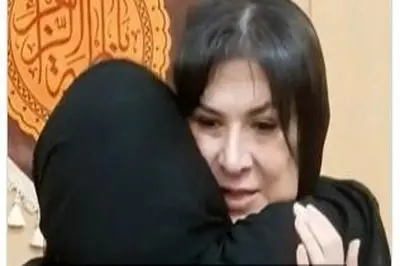 فیلم / حضور دلگرم کننده بازیگران سریال پایتخت و لیسانسه‌ها در مراسم ختم پ مادر ریما رامین‌فر و مادرزن امیر جعفری / روحش شاد