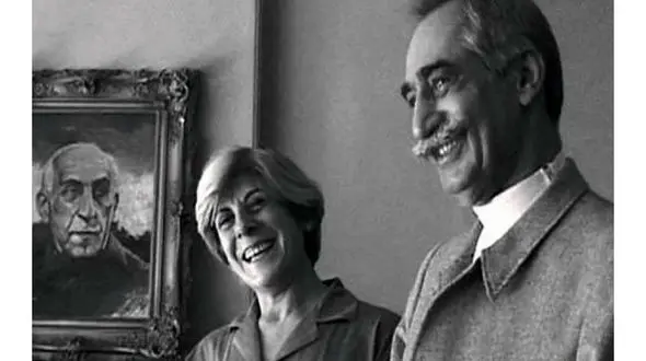 مراسم سالگرد قتل داریوش فروهر و همسرش پس از چند سال ممنوعیت برگزار شد