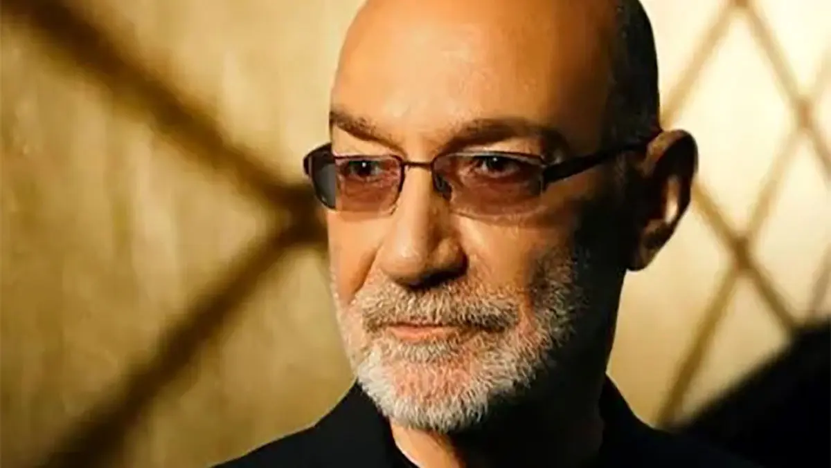 گریه سیاوش قمیشی بعد از خبر بد از تهران / رونمایی همسر این خواننده از اعتقاداتشان: سیاوش همیشه قرآن همراهش است
