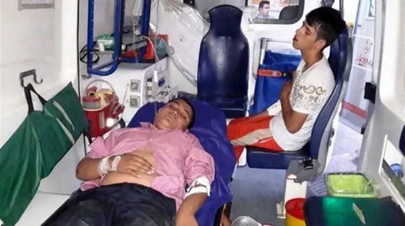 تصادف وانت پیکانی که سرویس مدرسه بود /5 دانش‌آموز راهی بیمارستان مرودشت شدند +عکس