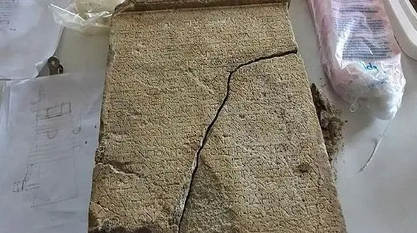کوهنوردان شیرازی گنج 1500 ساله پیدا کردند + عکس