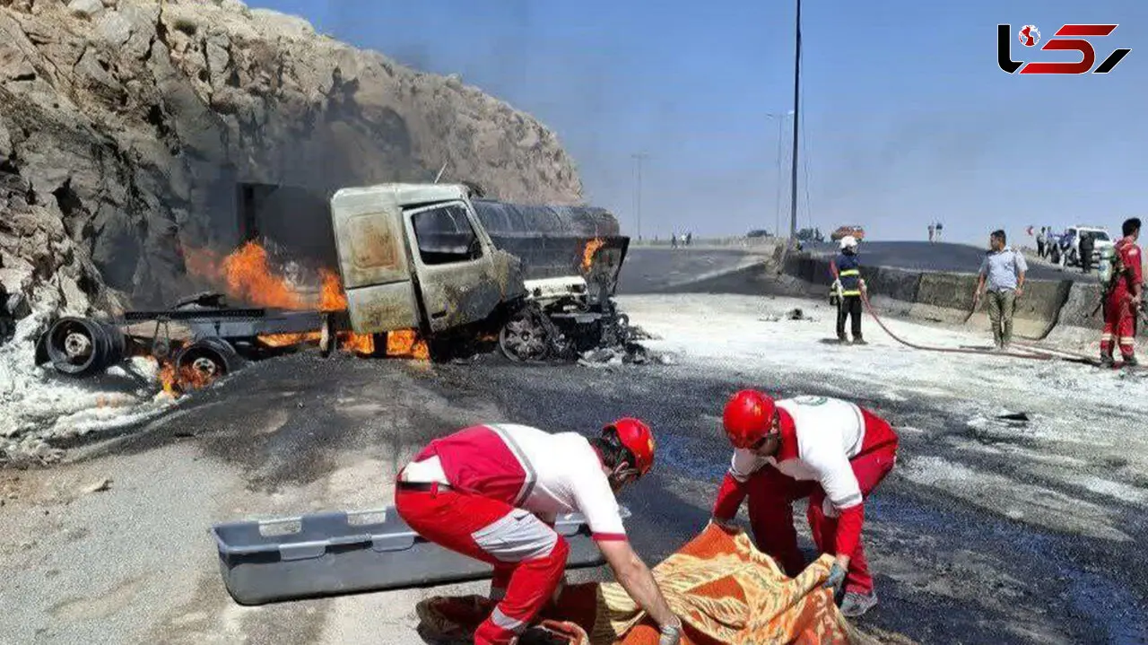 مرگ ۳ نفر بر اثر واژگونی کامیون نفتکش