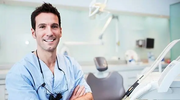 داشتن لبخند زیبا با نخوردن 12 ماده غذایی