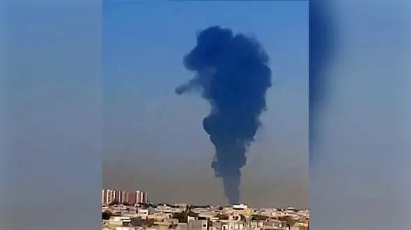 انفجار بزرگ در صحنه تصادف زنجیره ای جاده یزد / آتش همه ماشین ها را فرا گرفت