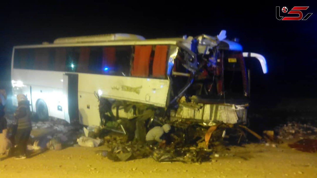 تصادف وحشتناک اتوبوس مسافربری و تریلی در جاده تهران به مشهد/37 مصدوم و 2 کشته تا این لحظه