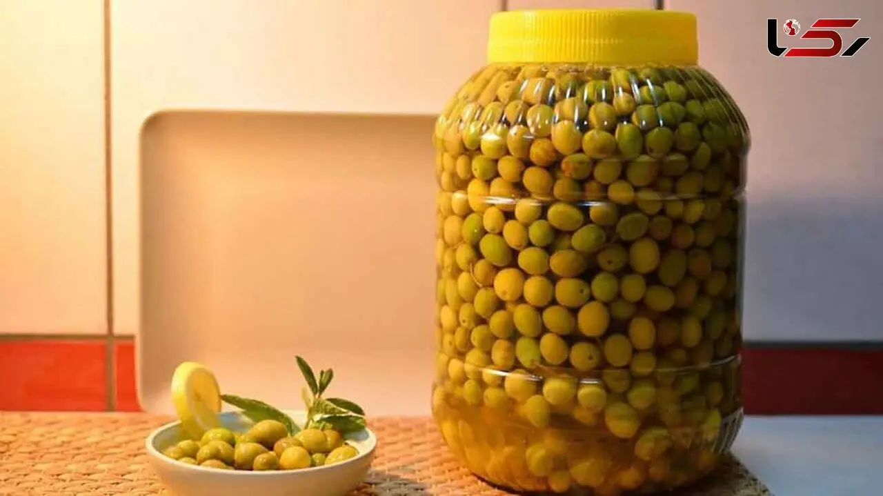 بهترین دستور تهیه غوره شور خانگی برای تمام فصول
