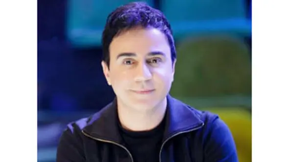 نوزاد 8 ماهه ای که عاشق عمو پورنگ شد / عکسی که با دیدنش غش می کنید!