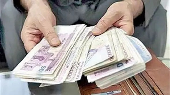 چرا حقوق نجومی بگیران کاهش نمی یابد؟