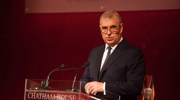 پسر مشکل ساز ملکه بریتانیا محکوم به فساد شد