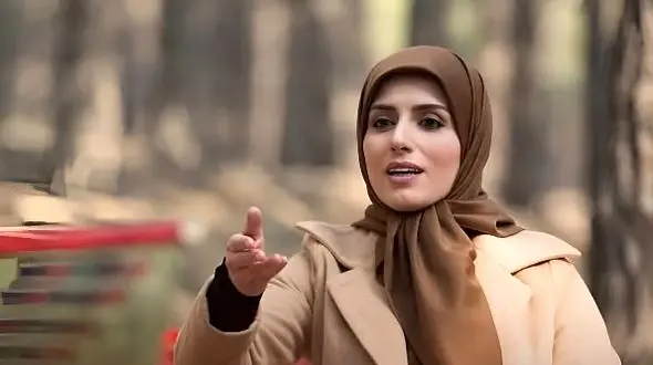 عکس زیبای رها خدایاری بازیگر سریال لحظه گرگ و میش بیرون از سریال