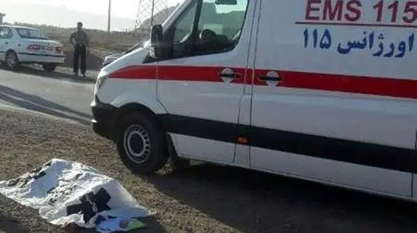 تصادف مرگبار یک سمند با دو دستگاه کامیون در محور همدان-زنجان