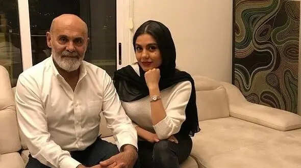 عکس ها / نگاهی به جشن تولد مجلل و باشکوه جمشید هاشم پور، سلطان بدنسازی سینمای ایران برای آزاده زارعی/تزئین زیبای کیک با تم قرمز با حضور همای پرواز و خانم بازیگران