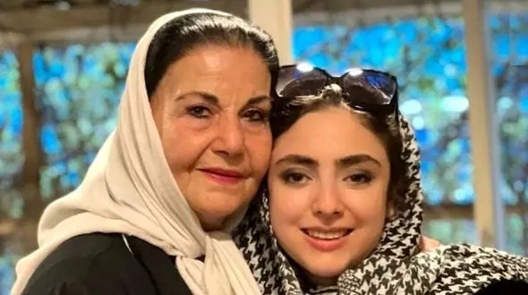 سفر در زمان/ تیپ روسی «فائقه آتشین» در نوجوانی؛ گیتی و پوری در دهه 90