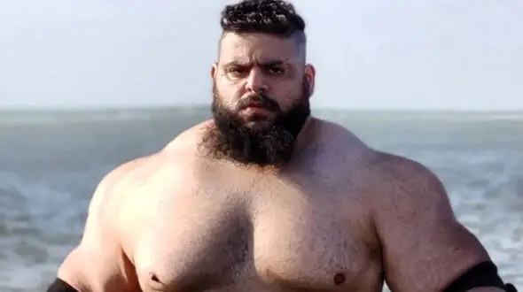 غوغای ثروت لاکچری هالک ایرانی در دوبی !  + عکس لذت پول کتک خوری و بازی با آبروی ایران !