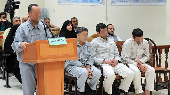 جزییات پرسش و پاسخ های قاضی ایرانی با یک داعشی / خواندن سرود داعشی در روز عقد!