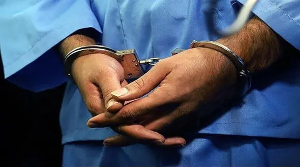 این مردان مرغداری را به آتش کشیدند ! + جزییات
