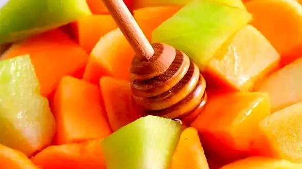 آیا ترکیب خربزه و عسل واقعا کشنده است؟ حقیقت ماجرا