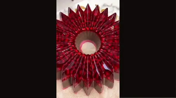 دسر انار شکلاتی‌‌ ایده آل برای شب یلدا + فیلم