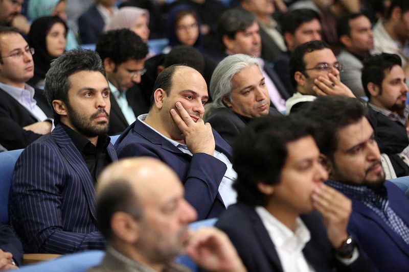 روحانی: چرا ناسزاگویی را انقلابیگری می‌دانیم